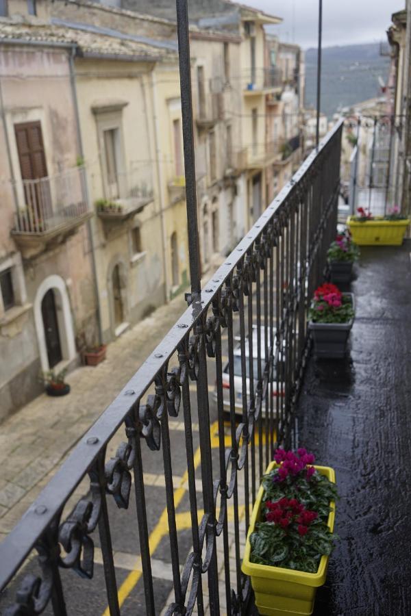 Da Cleo-Nel Cuore Del Barocco Siciliano Ragusa Kültér fotó